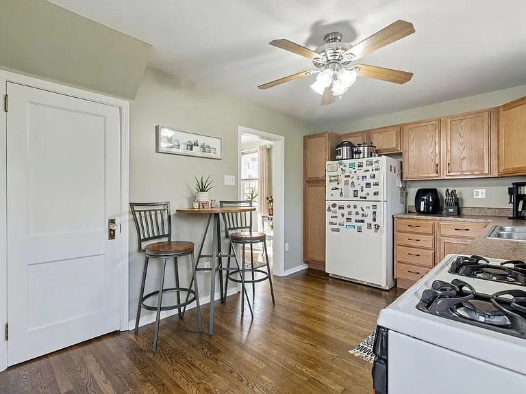 3331 Wallace Dr — Photo 14