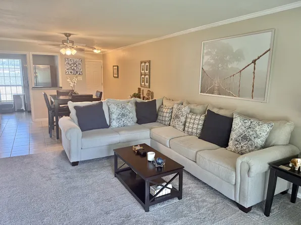 4042 Ridglea Country Club Dr APT 1107, Fort Worth, TX 76126