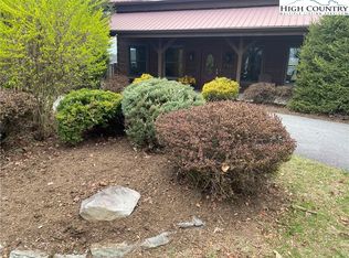 395 Skyview St, Deep Gap, NC 28618