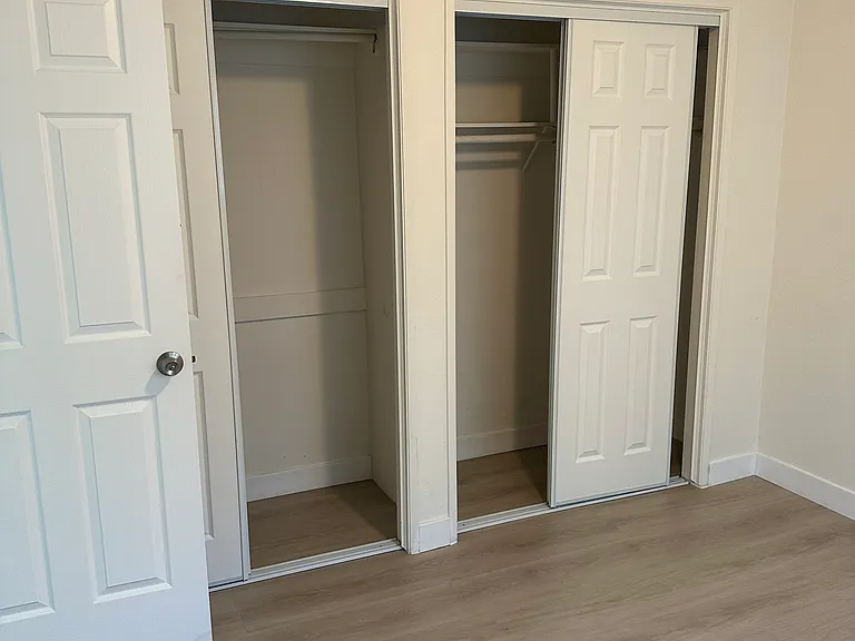 217 W Carroll Ave — Photo 17