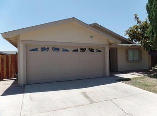 906 Sierras Ln, Firebaugh, CA 93622
