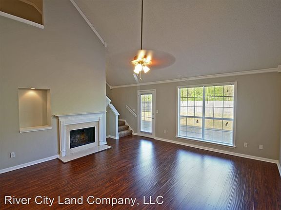5th image of 4463 Lunsford Dr
