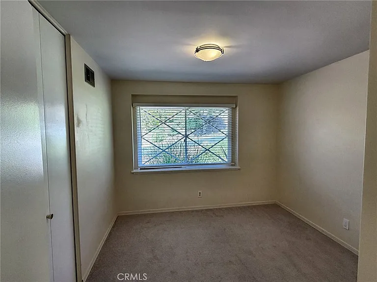 28845 Briarhurst Dr — Photo 29
