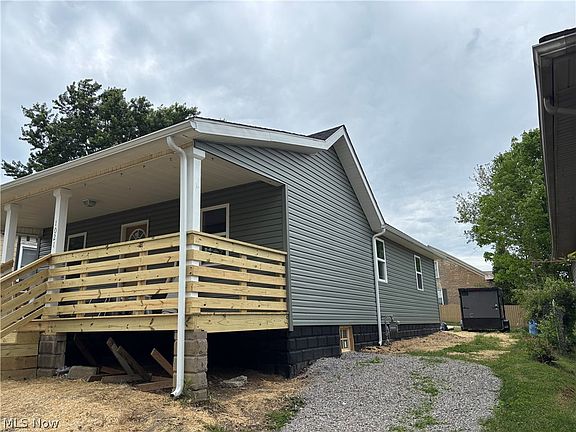 3rd image of 1021 Clay St