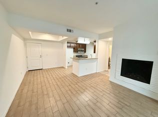 11925 3/3 Kling St #104, Valley Village, CA 91607