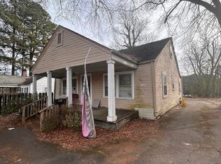 3033 University Dr, Durham, NC 27707