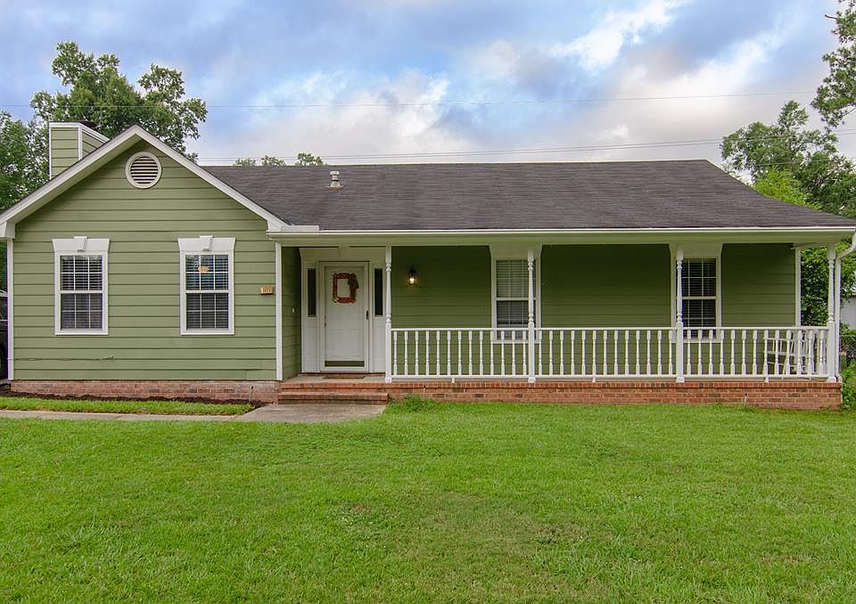 1st image of 2626 National Woods Dr