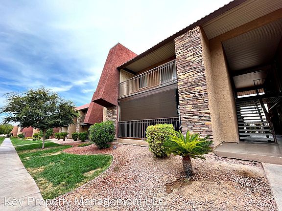 2nd image of 4450 Sandy River Dr Unit 75