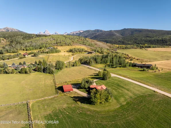 155 Yellow Rose Dr, Alta, WY 83414