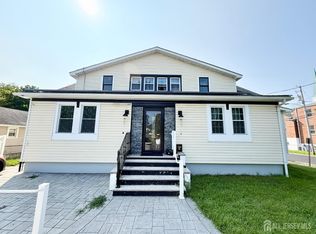 73 Laurence Pkwy, Laurence Harbor, NJ 08879