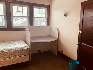 1 bed, $290 — Photo 2