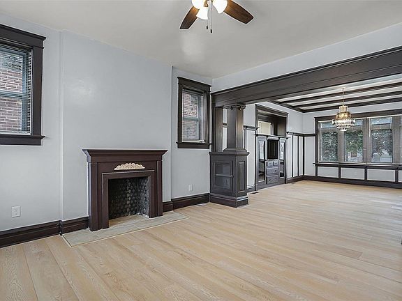 4th image of 4536 Harris Ave