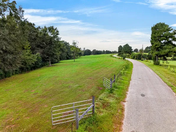 145 El Shaddai Rd, Poplarville, MS 39470