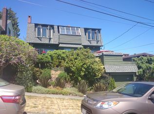 2610 W Crockett St, Seattle, WA 98199