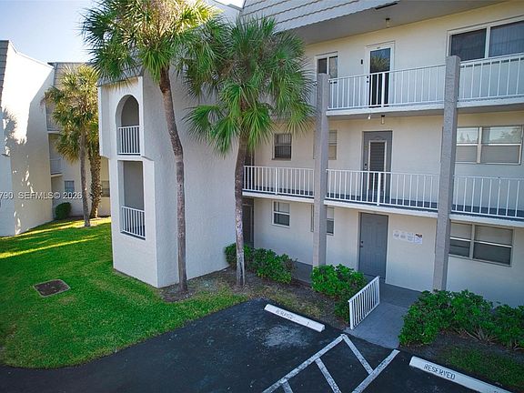 3rd image of 8600 Sunrise Lakes Blvd APT 201