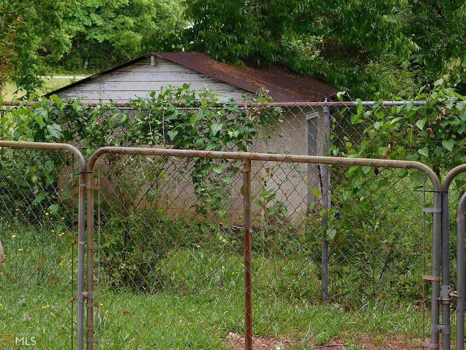 2nd image of 80 Barton Pl