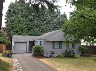 8210 34th Ave NE, Seattle, WA 98115