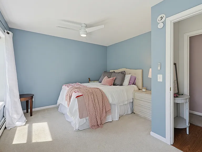 72 Frost Hill Ave — Photo 17