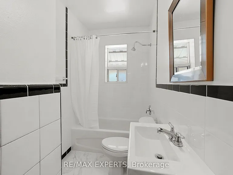 3261A Lakeshore Rd W #101 — Photo 45