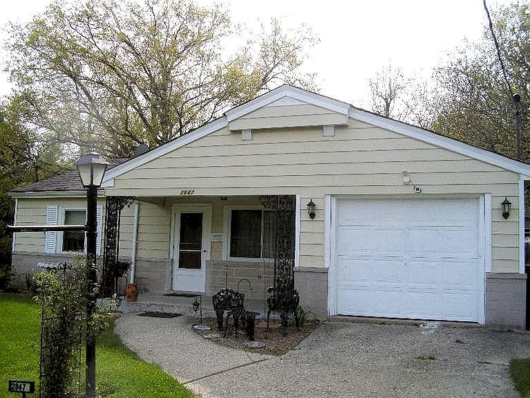 1st image of 2847 Lafeuille Ave