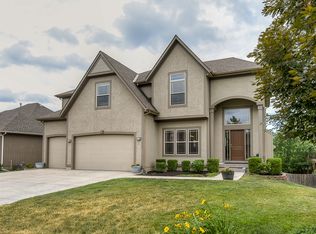 21083 W 114th Ter, Olathe, KS 66061
