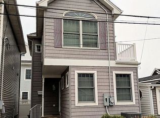 27 E Rutherford Ln, Lavallette, NJ 08735