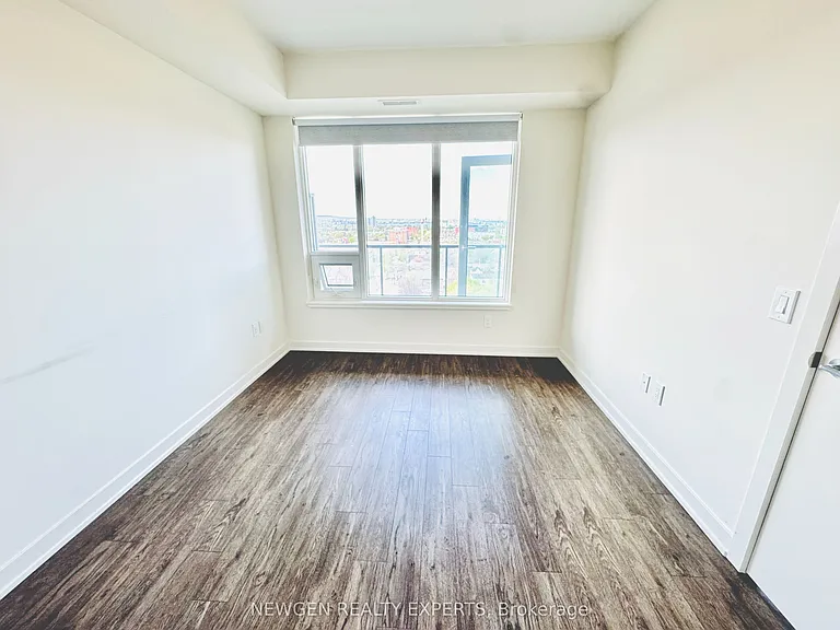 212 King William St #1220 — Photo 15