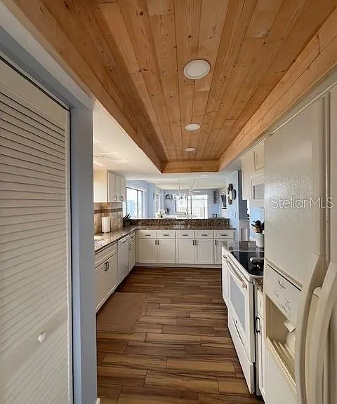 650 Island Way #708 — Photo 15