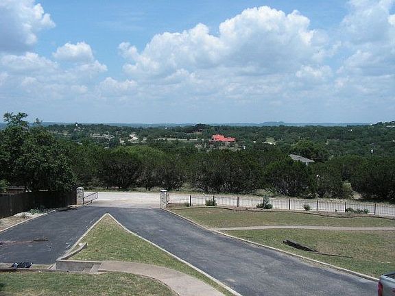 4th image of 176 Twin Elm Dr