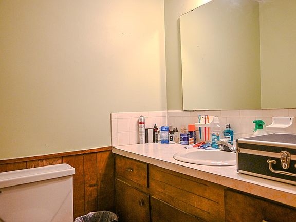 4th image of 2105 W Ln