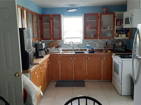 4th image of 4215 57th Ave N