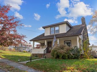 11 Fairlawn St, Naugatuck, CT 06770