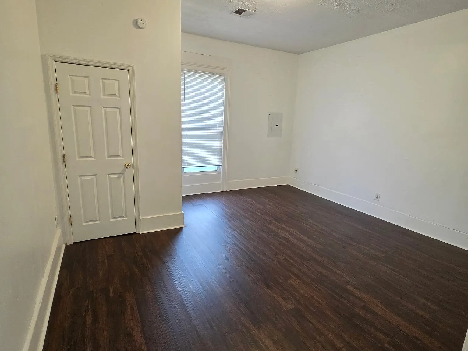 2 bed, 1089 sqft, $1,200 — Photo 3