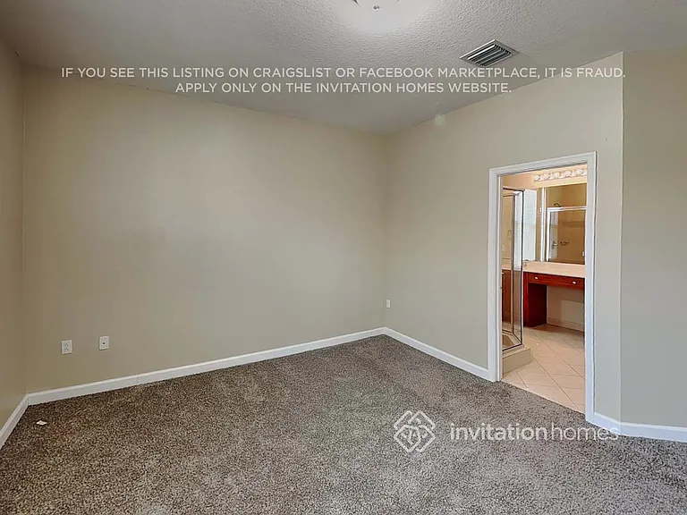 12643 NW 32nd Ct #12643 — Photo 9