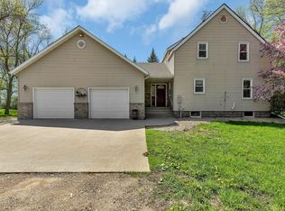 17823 110th St SW, Cokato, MN 55321