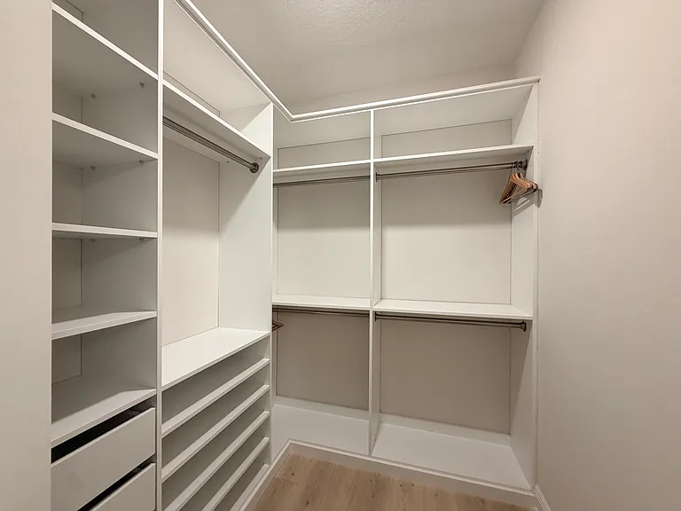 5733 Orange Orchard Dr — Photo 15
