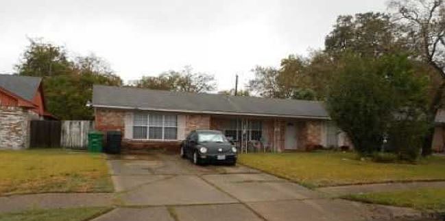 1st image of 4134 Woodmont Dr