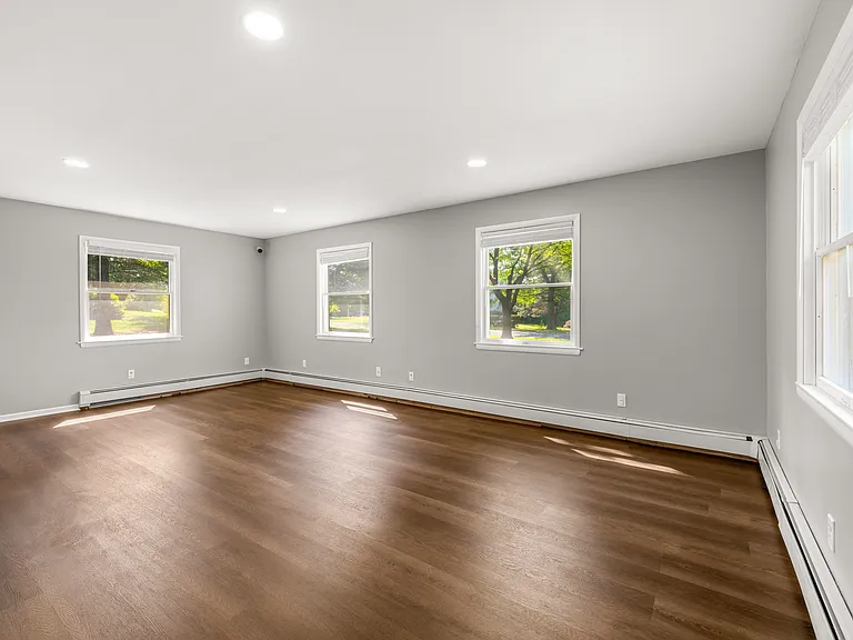 3250 Vista Dr — Photo 6