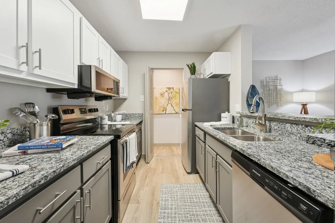 Magnolia Falls apartments community photo