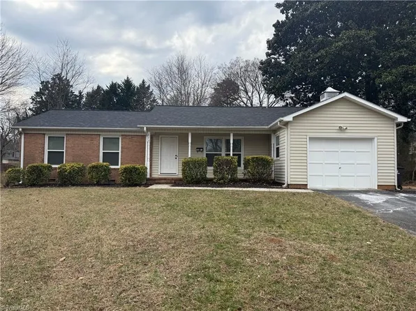 118 Lillian Ct, Winston Salem, NC 27103