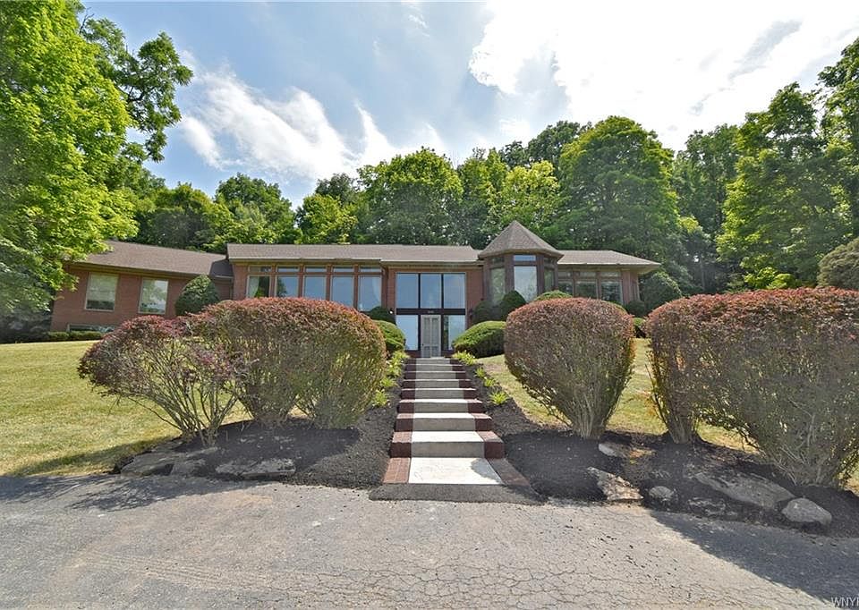 1st image of 5131 Oakhill Dr