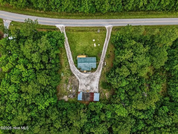 5th image of 206 Village Drive