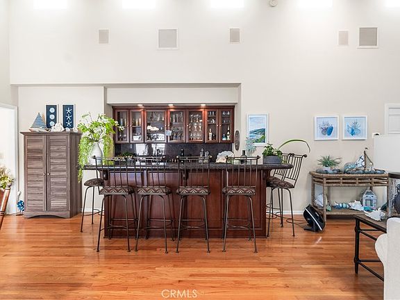 5th image of 263 Corona Ave