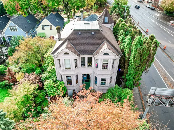 17 S Gibbs St, Portland, OR 97239