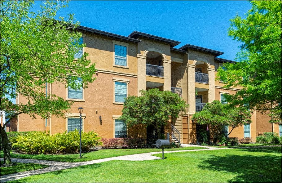 Estancia Buildings