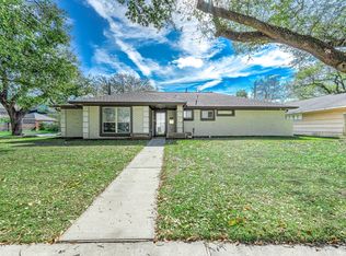 8703 Manhattan Dr, Houston, TX 77096