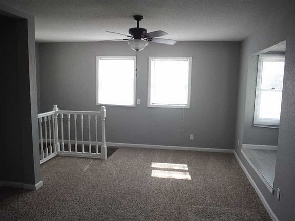 3rd image of 3225 W Towanda Ave