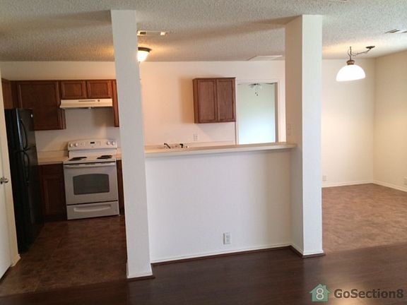 2nd image of 1510 Dockside Dr