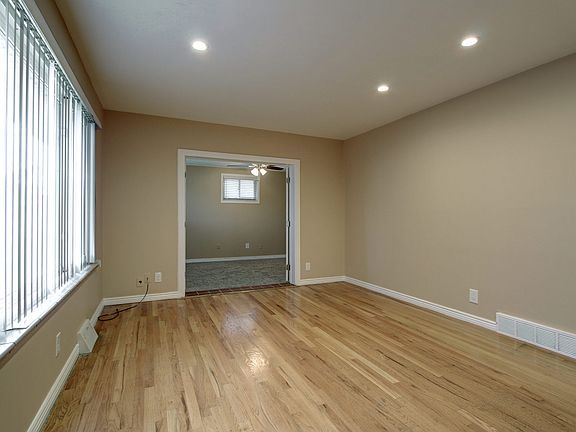 5th image of 2601 S Lowell Blvd