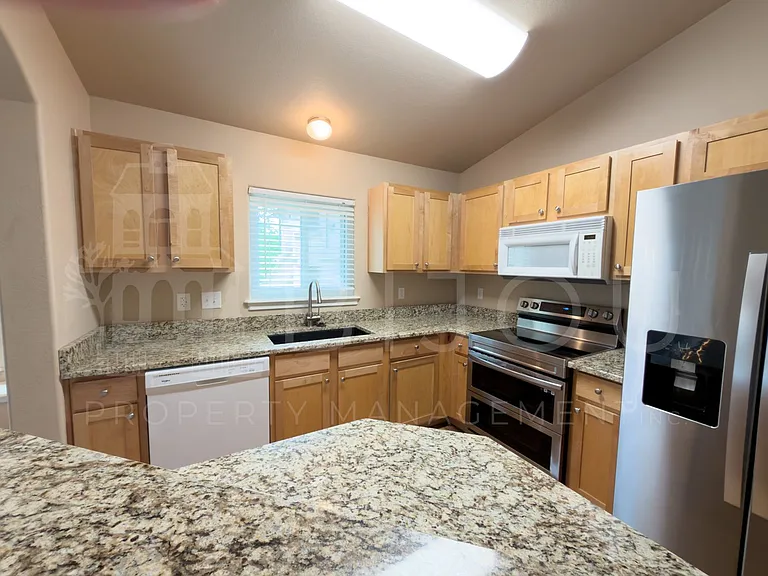 6925 Ash Creek Hts #203 — Photo 12